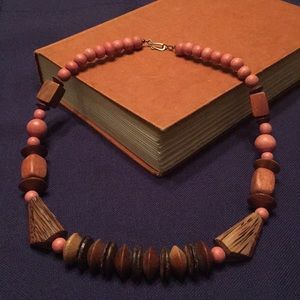 🐞 Boho Vintage Wooden Necklace with pink accent